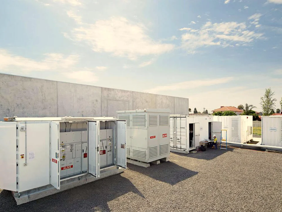 home-hybrid-microgrids